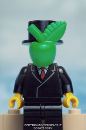 Crazy Minifigures.jpg